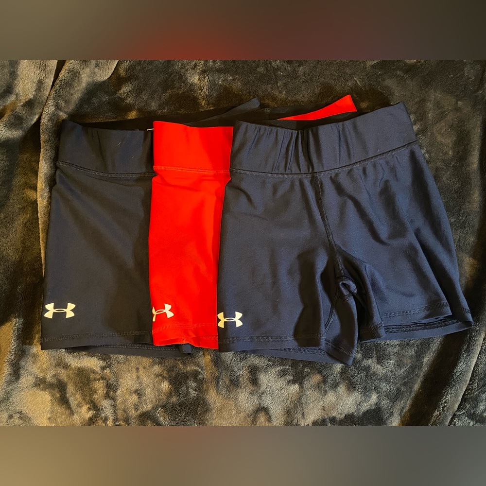 Like new Under Armor Compression fit shorts